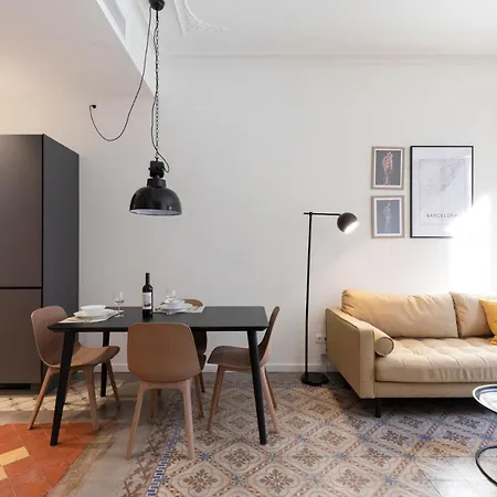 Ab Centric Universitat Appartement *