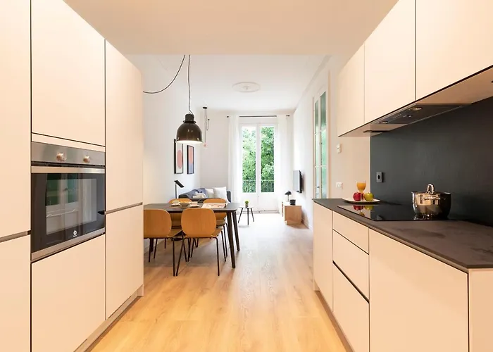 Ab Centric Universitat Apartman *