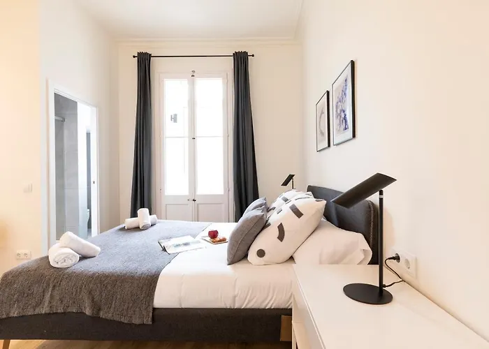 Ab Centric Universitat Apartman *